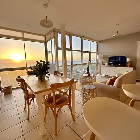 Charming Beachfront Strand Apartment Cape Town Exterior photo